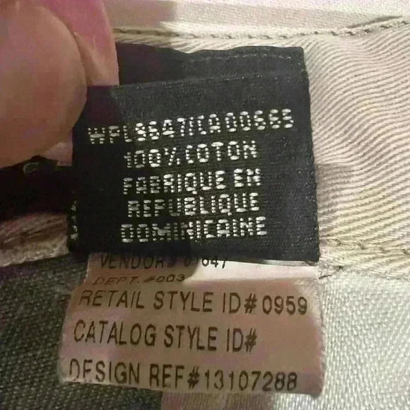 Eddie Bauer distressed twill army green shorts. - Picture 8 of 9